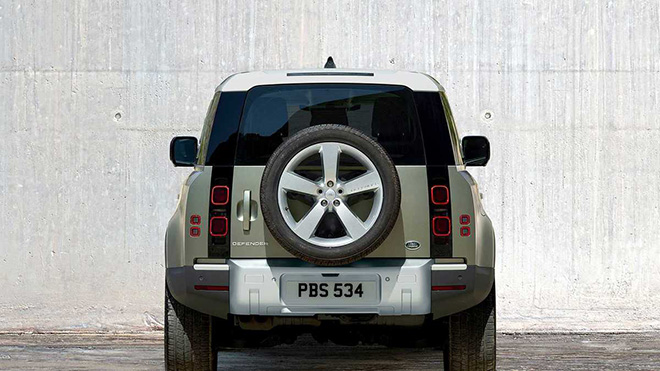 Land Rover Defender mới ra mắt, giá bán hơn 6 tỷ đồng cho bản cao cấp nhất - 6