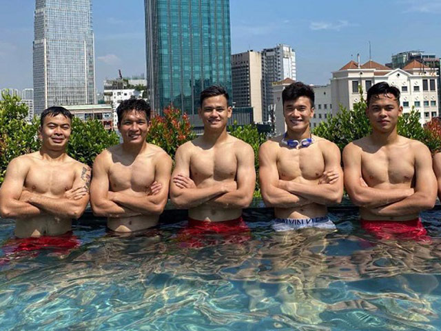 Làm đẹp - Trước trận Việt Nam - UAE, ngắm Top body cuồn cuộn đáng mơ ước học trò thầy Park