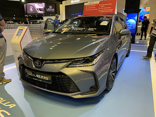 Tin tức ô tô - Cận cảnh Toyota Corolla Altis 2020 hoàn toàn mới tại Singapore Motor Show