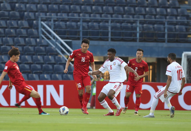 Không khí U23 Việt Nam ra quân đấu UAE: Sắc đỏ tràn ngập Chang Arena - 6