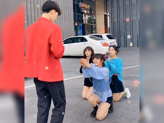 Video Clip Cười - Tết đã cận kề, còn liêm sỉ cái gì tầm này nữa