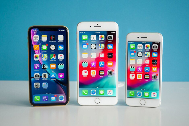 iPhone XR và iPhone 8/ iPhone 8 Plus.