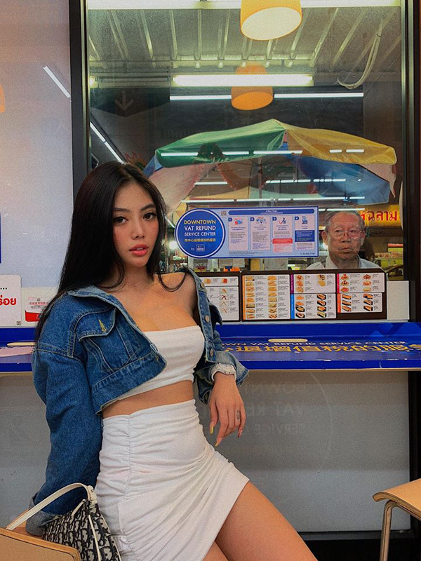 Học hot girl Sài thành cao “ba mét bẻ đôi” cách chọn đồ ăn gian chiều cao - 1
