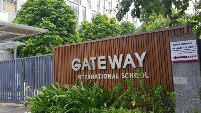 Ngày 6/8/2019, bé L.H.L - học sinh lớp 1 trường quốc tế Gateway tử vong do bị bỏ quên trên xe đưa đón của trường