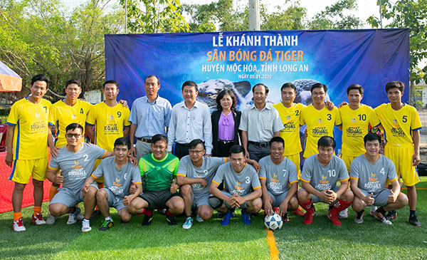 Sân bóng tại Long An vừa được khánh thành ngày 08/01 vừa qua. Sân có kích thước 20x40m, dành cho 10 cầu thủ (mỗi đội 5 người).