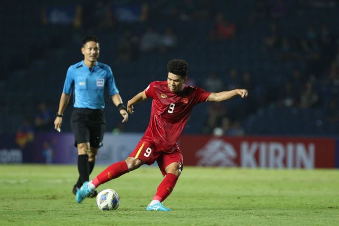 Trực tiếp bóng đá U23 Việt Nam - U23 Jordan: Quang Hải liên tiếp gây "sóng gió" (Hết giờ) - 26