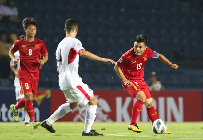 Trực tiếp bóng đá U23 Việt Nam - U23 Jordan: Quang Hải liên tiếp gây "sóng gió" (Hết giờ) - 17