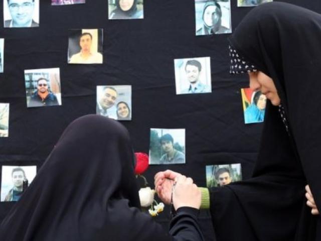 Thế giới - Iran bắt người tung video tên lửa bắn rơi máy bay Ukraine chở 176 người