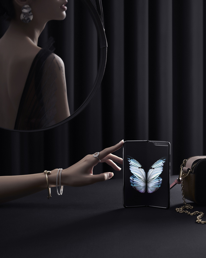 Samsung Galaxy Fold đã trở thành tâm điểm trong mắt của giới thượng lưu như thế nào? - 1