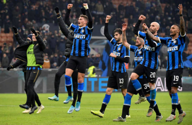 Inter Milan đánh bại đối thủ