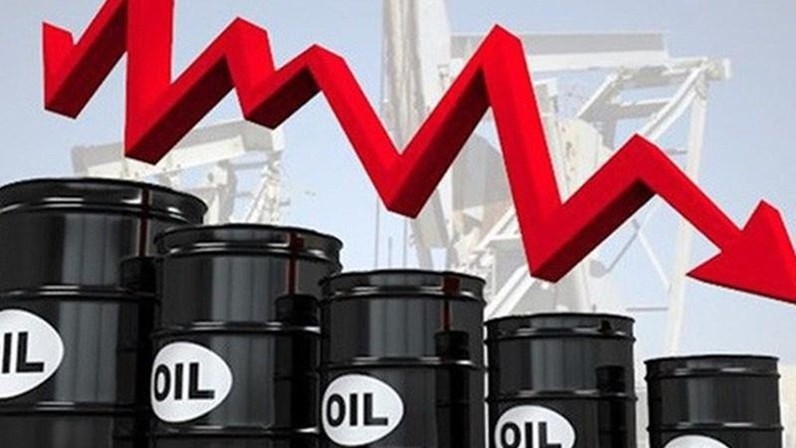 Giá xăng dầu tiếp tục giảm - 1