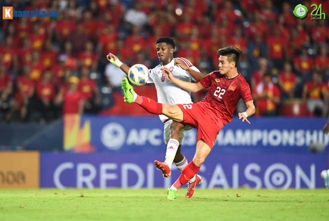 U23 Việt Nam (áo đỏ) đi tìm tấm vé vào vòng tứ kết giải U23 châu Á 2020