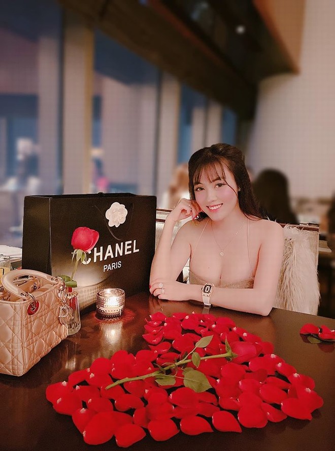 Cô giáo hot girl Âu Hà My được chồng tổ chức tiệc mừng lãng mạn kỷ niệm 1 năm yêu nhau - 2