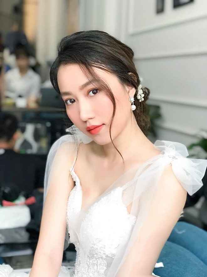 Sau 5 năm "làm bạn gái Sơn Tùng", Huỳnh Hồng Loan lột xác sexy, tài sản đáng ngưỡng mộ - 10