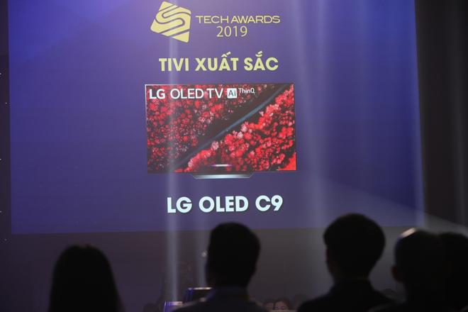 Giá 45 triệu, TV LG OLED C9 đáng giá từng đồng - 1