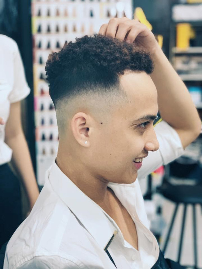 Kiểu đầu xoăn Premlock đặc biệt được yêu thích trong năm qua.