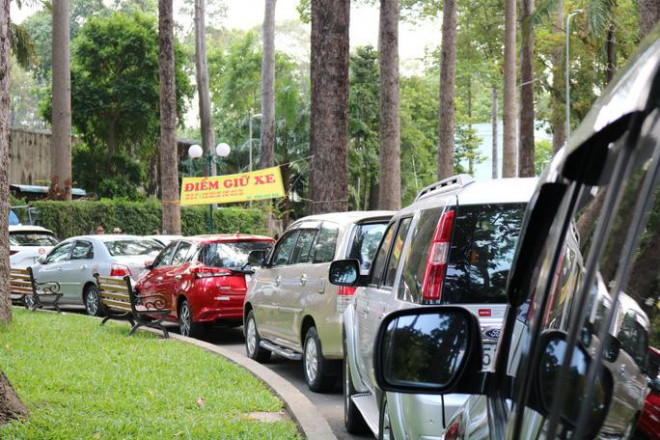 Điểm giữ xe trong Công viên Tao Đàn tổ chức dịp Tết Nguyên đán 2019