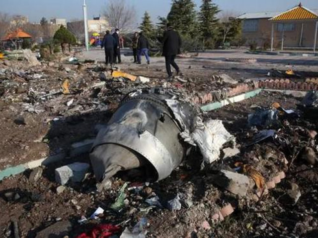 Iran hay Mỹ mới là tác giả thật sự trong vụ máy bay Ukraine bị bắn hạ ở Tehran?