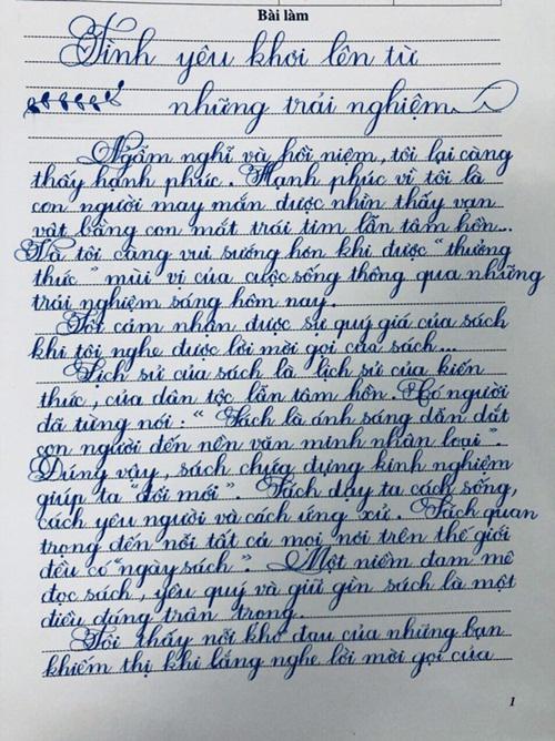 Ngỡ ngàng trước nét chữ bay bướm, đều tăm tắp, đến máy in cũng phải chào thua của học sinh TP.HCM - 1