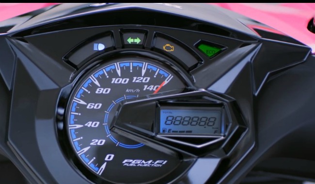 Cụm đồng hồ của Honda BeAT thiết kế khá ấn tượng.