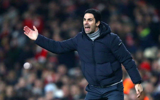 HLV Mikel Arteta đối diện nhiều khó khăn khi mới dẫn dắt "Pháo thủ"