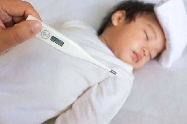 Trẻ sốt phải dùng nhóm thuốc hạ sốt giảm đau