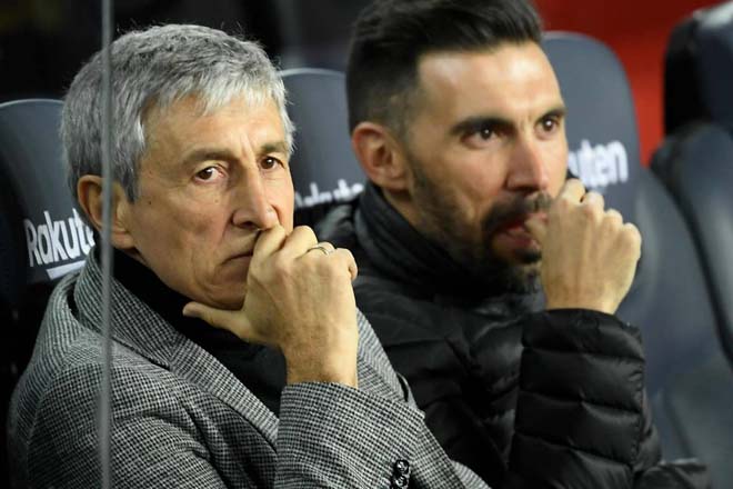 HLV Quique Setien (trái) có màn ra mắt thành công tại Barca