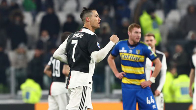 Video highlight trận Juventus - Parma: Ronaldo bùng nổ, ngôi đầu vững chắc - 1