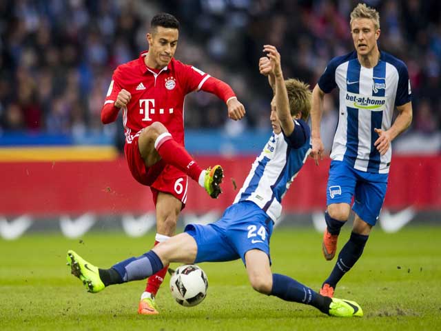 Bóng đá - Video highlight trận Hertha Berlin - Bayern Munich: "Hùm xám" thị uy, chiếm giữ ngôi nhì