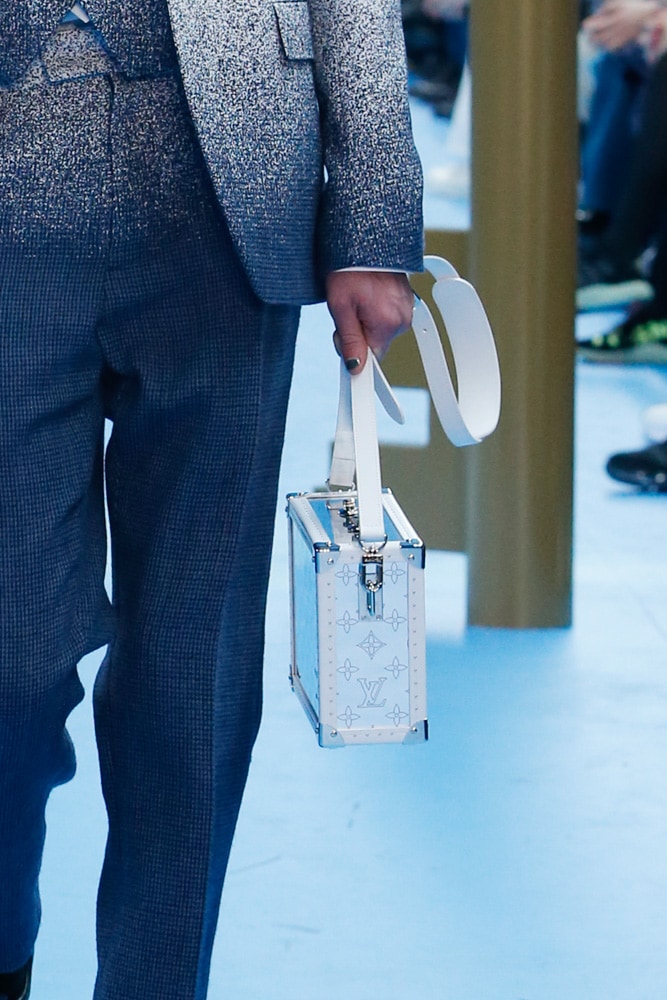 Chiếc túi nam mây trời của Louis Vuitton làm nức lòng giới mộ điệu - 8