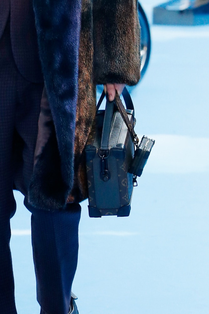 Chiếc túi nam mây trời của Louis Vuitton làm nức lòng giới mộ điệu - 7