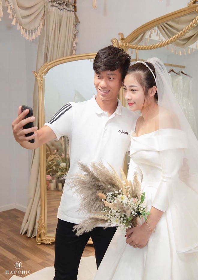 Phan Văn Đức đưa cô giáo hot girl Nhật Linh đi thử váy cưới dịp cận Tết - 7