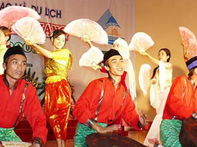 Du lịch - Sắc màu lễ hội Chămpa