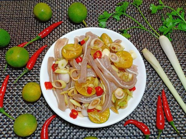 Ẩm thực - Tai heo giòn ngon ai cũng biết, nhưng chế biến theo cách này mới gọi là "cực phẩm"