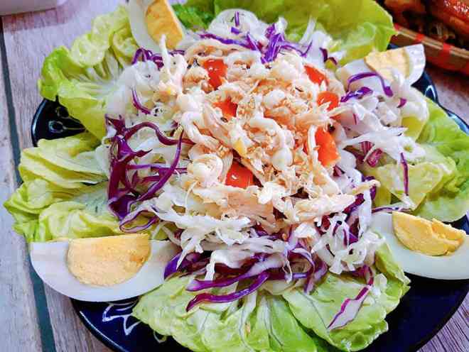 Một con gà làm thành 11 món, chị em ngỡ ngàng vì tài của mẹ đảm 8x - 13