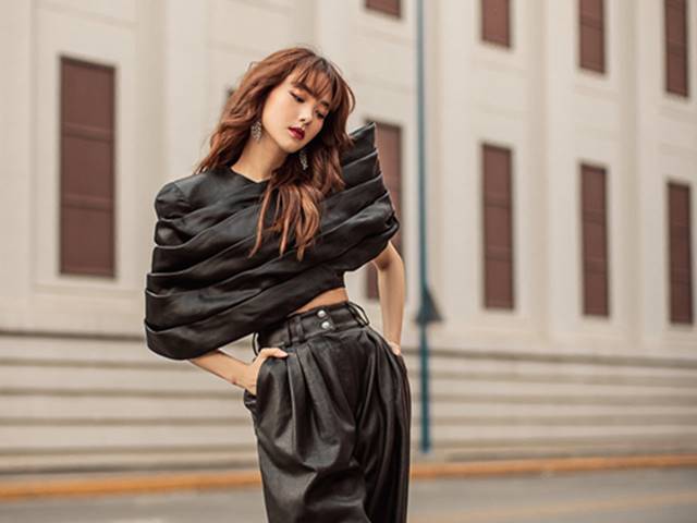 Thời trang - Minh Hằng diện đồ "nội bất xuất, ngoại bất nhập"