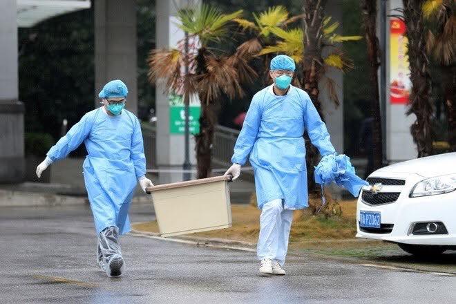 Đã có 17 người tử vong vì viêm phổi lạ do nhiễm virus corona mới. (Ảnh: Reuters).