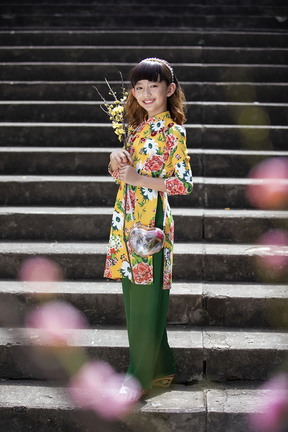 Con gái Ngọc Diễm - Chiko - đang học lớp 4 tại một trường quốc tế ở TP.HCM, học phí gần 500 triệu đồng mỗi năm. Cô bé luôn hiểu công việc của mẹ, và thường chia sẻ với mẹ trong nhiều vấn đề, về bạn bè, trường học, các sở thích. Bé cũng rất tạo điều kiện để mẹ có được những khoảng không gian riêng ngoài công việc và gia đình, và ít khi than phiền về công việc bận rộn của mẹ.