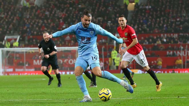 Trực tiếp bóng đá MU - Burnley: Tấn công trong vô vọng (Hết giờ) - 18