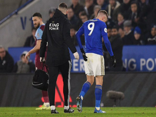 Bóng đá - Tin HOT bóng đá tối 23/1: Vardy dính chấn thương, Leicester lo sốt vó