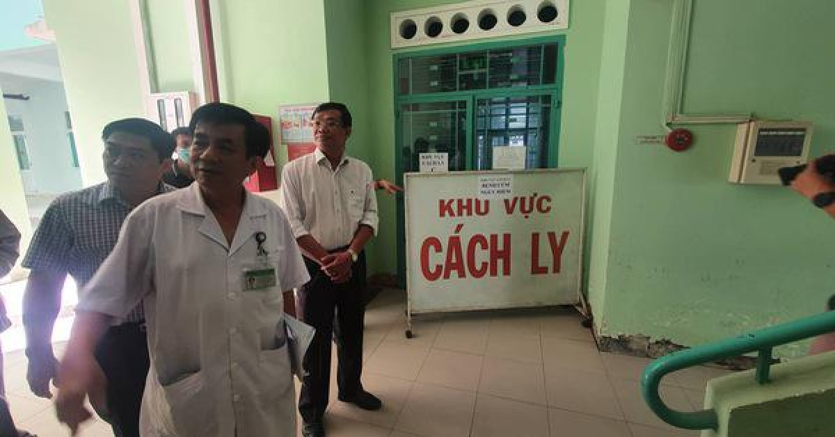 Tin tức trong ngày - Khách Trung Quốc quậy bệnh viện vì con bị kiểm tra virus Corona