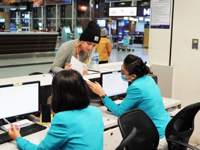 Tin tức trong ngày - Virus Corona vào Việt Nam: Vietnam Airlines miễn phí hoàn vé cho khách đến/đi từ Trung Quốc