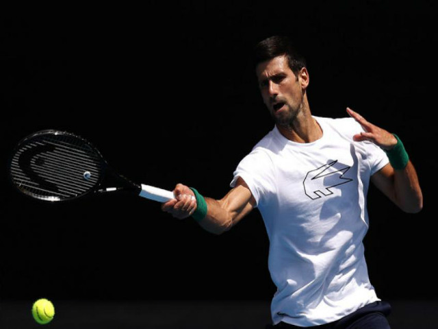 Djokovic thắng dễ