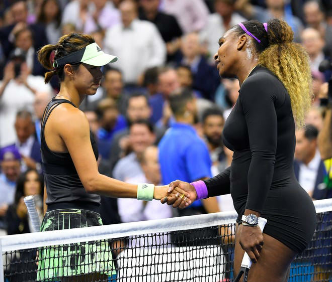 Serena chấp nhận rời cuộc chơi