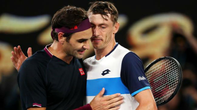 Federer trải qua 5 set nghẹt thở mới vượt qua Millman ở vòng 3 đơn nam Australian Open&nbsp;năm nay