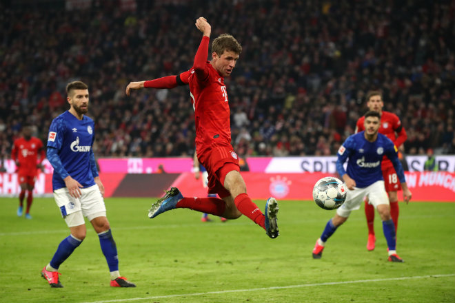 Video highlight trận Bayern Munich - Schalke: "Đại tiệc" 5 bàn, rực rỡ kỷ lục 34 năm - 1