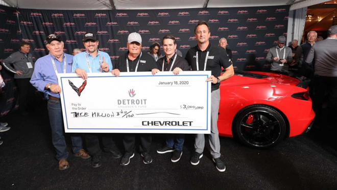Siêu xe ‘bình dân’ Chevrolet Corvette C8 đầu tiên được bán với giá gần 70 tỷ đồng - 3