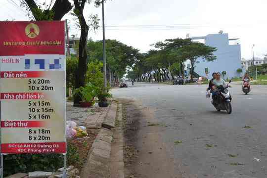 Theo các chuyên gia, phong trào "nhà nhà mua nhà, mua đất; mua xong có lời ngay" sẽ giảm và không còn như thời gian qua.
