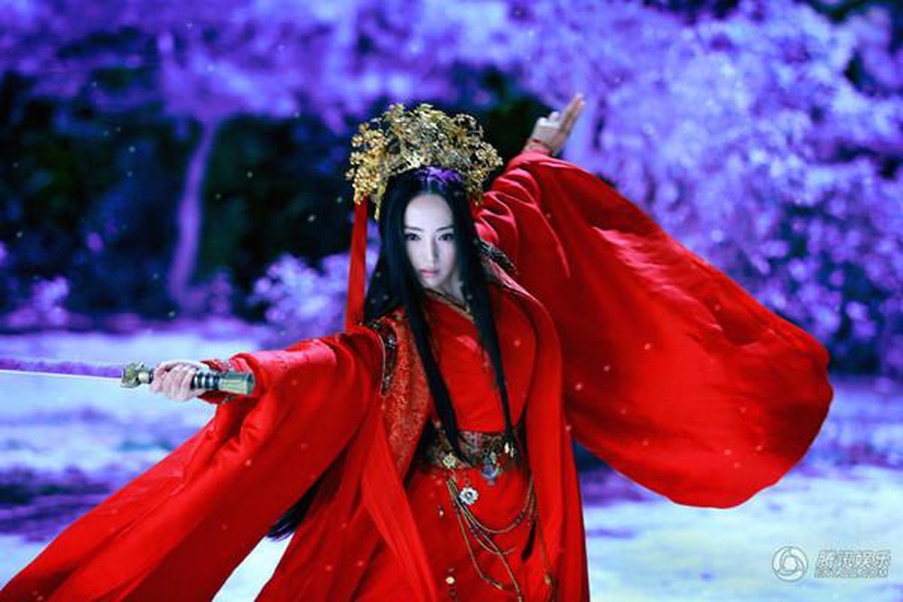 Lâm Triều Anh là nhân vật xinh đẹp, giỏi võ công trong giới giang hồ