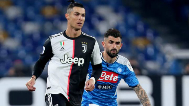 Ronaldo lại ghi bàn nhưng Juventus đã không thể "bắt nạt" chủ nhà Napoli ở San Paolo